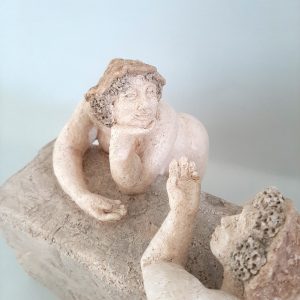 Conversation. Sculpture en terre cuite patinée. Création Atelier JōHō